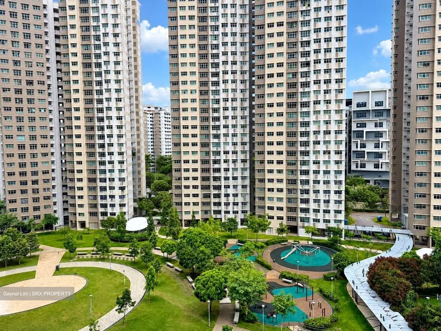Blk 293B Skypeak @ Bukit Batok (Bukit Batok), HDB 5 Rooms #576351391